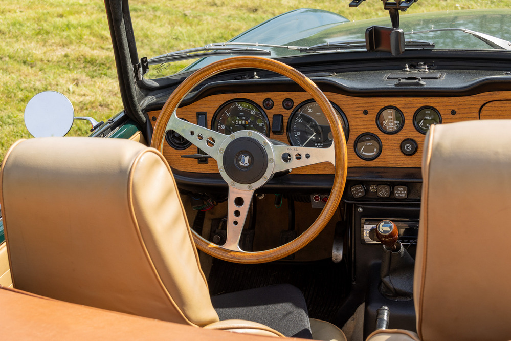 Triumph TR6 CC avec overdrive