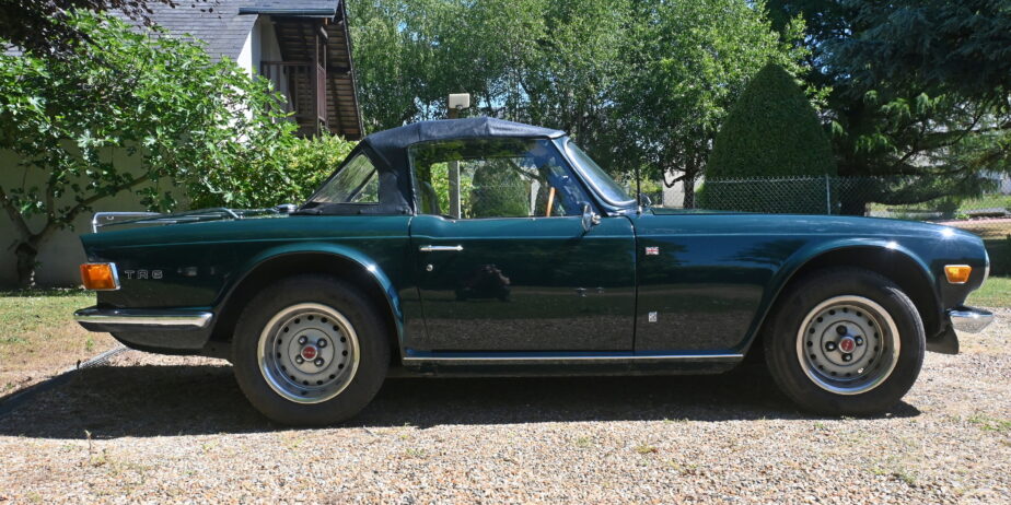Triumph TR6 CC avec overdrive