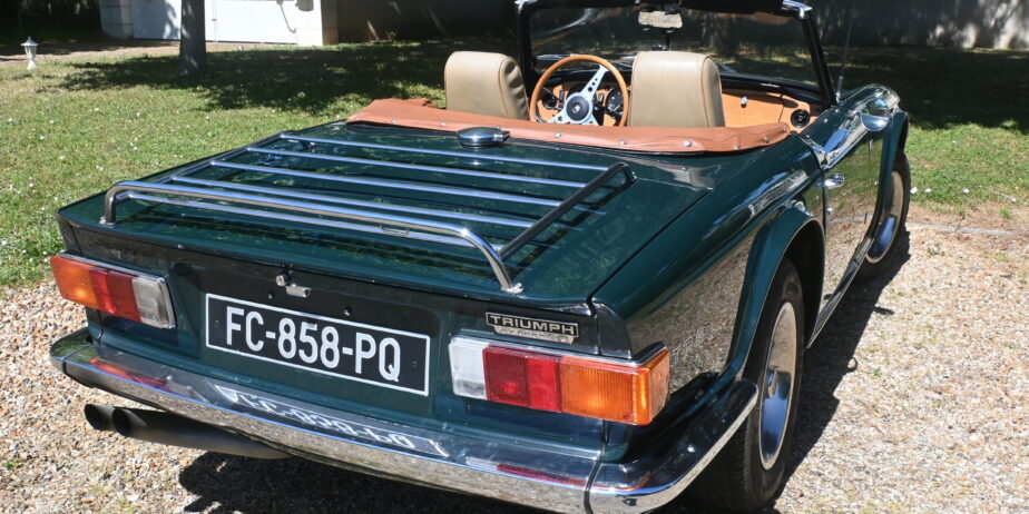 Triumph TR6 CC avec overdrive