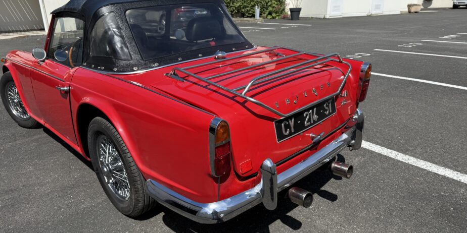 Vente Triumph TR4 A IRS 1965