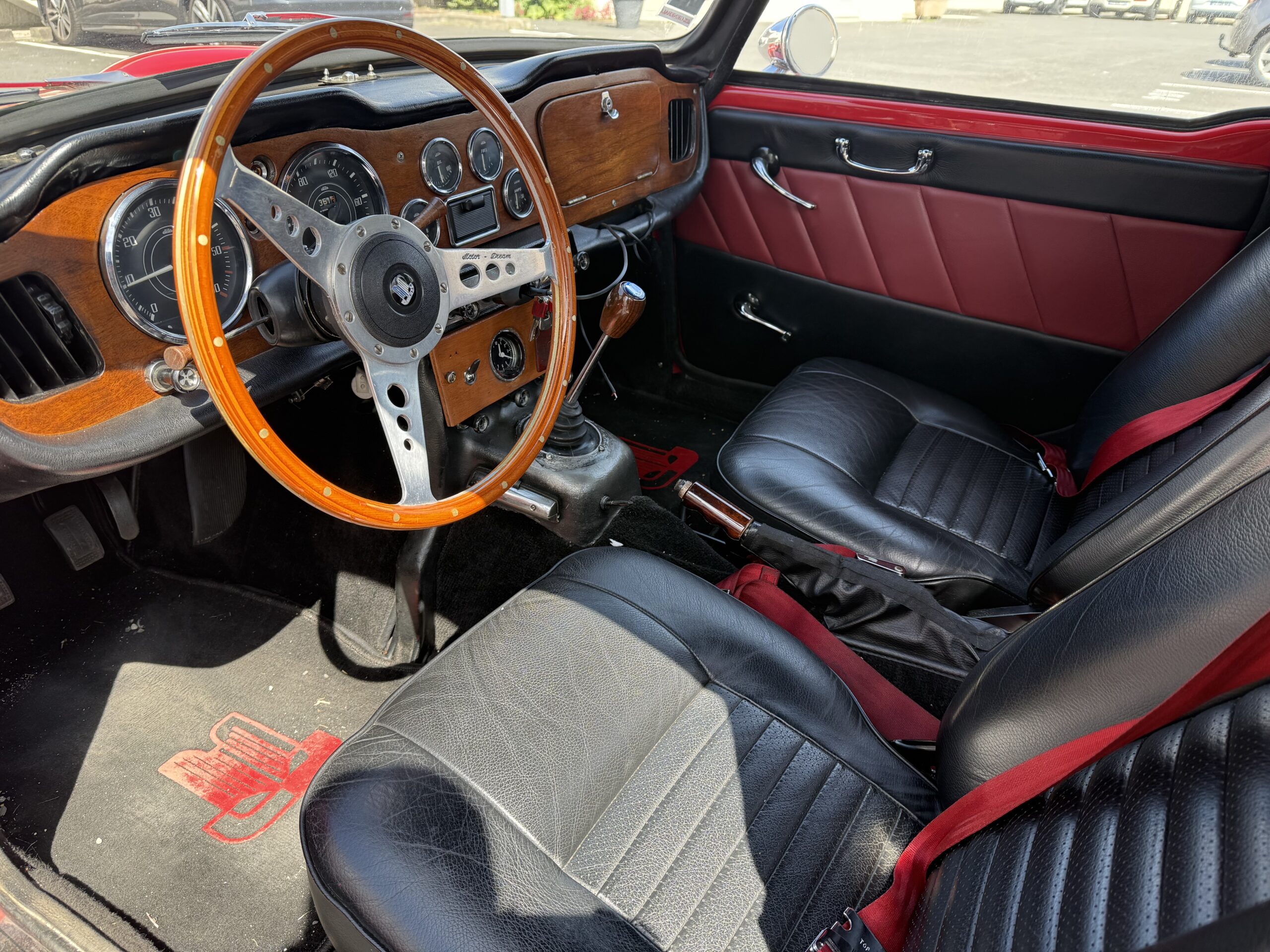 Vente Triumph TR4 A IRS 1965