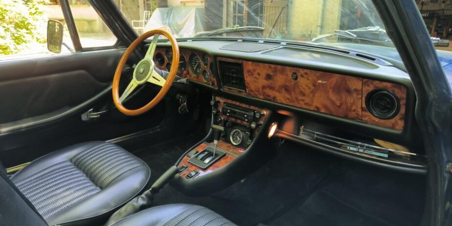 Triumph STAG 09/1976