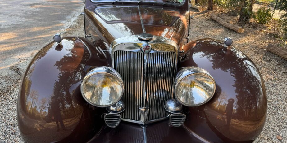 TRIUMPH ROADSTER 1800 1948