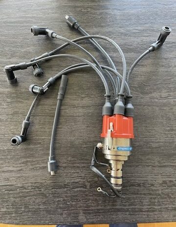Triumph TR5, TR6, TR250 Distributeur électronique et nouveaux câbles HT