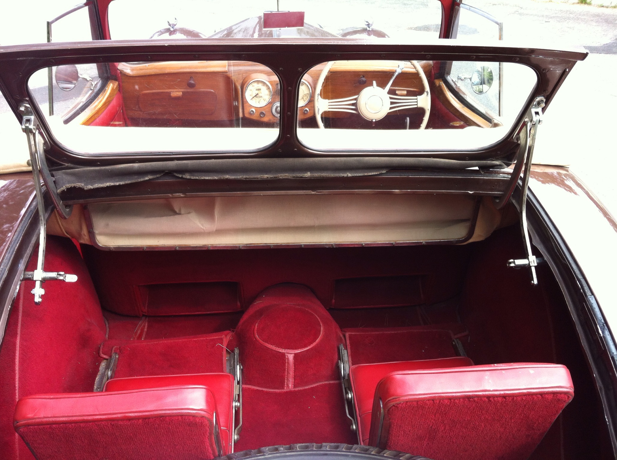TRIUMPH ROADSTER 1800 1948