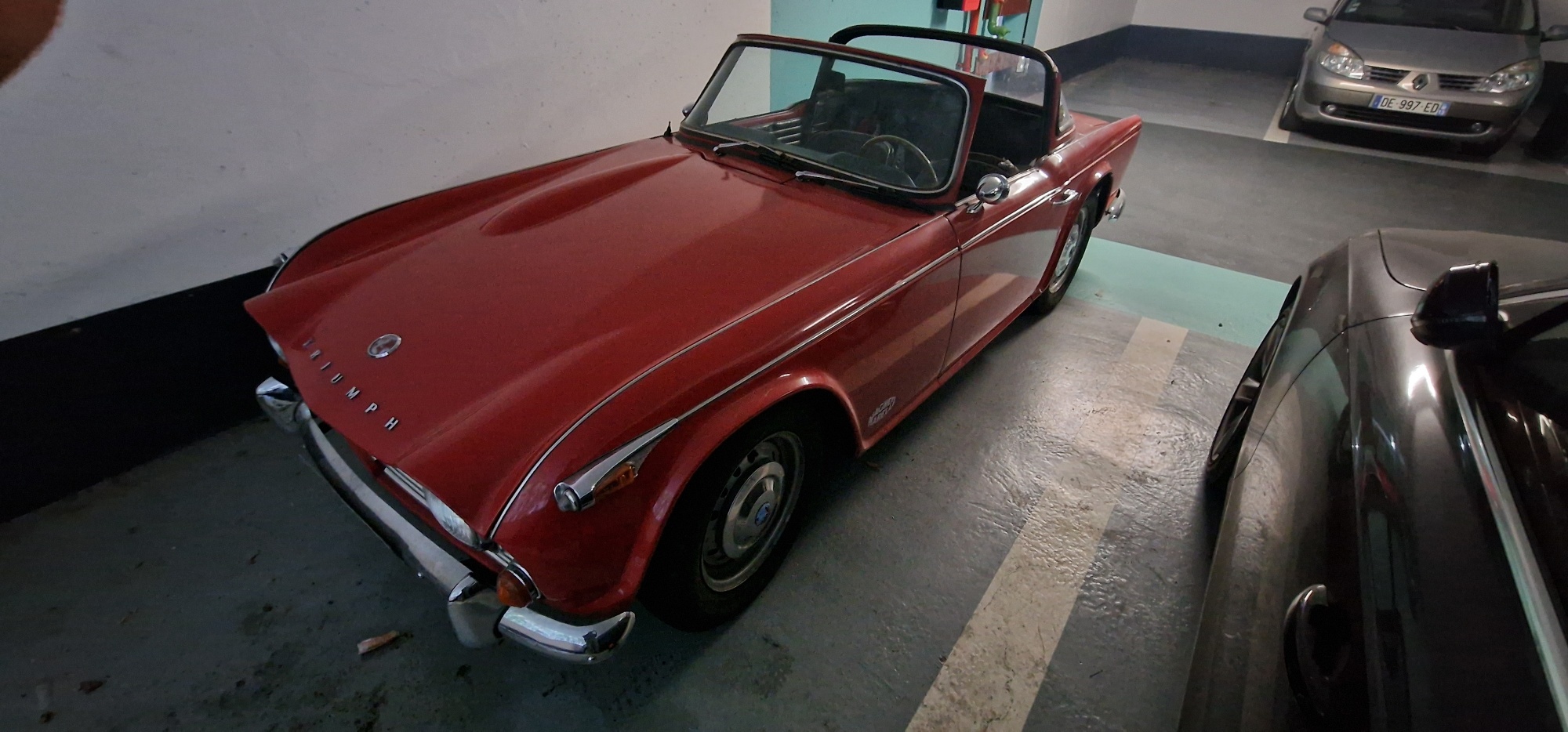 Triumph TR4A (1967) à restaurer