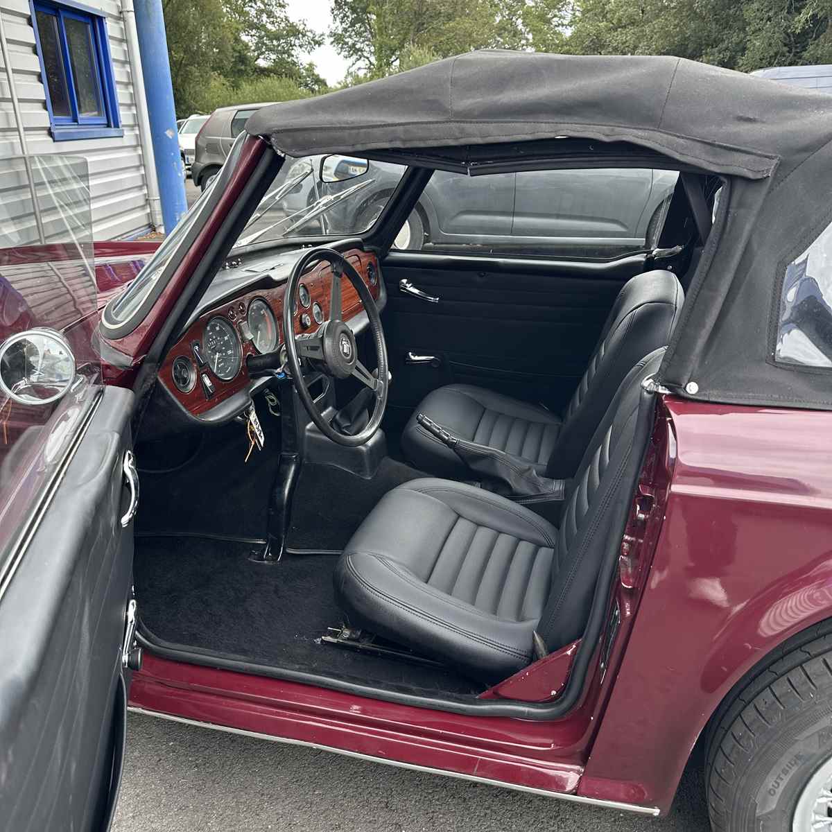 TRIUMPH TR6 1970 RENOVEE