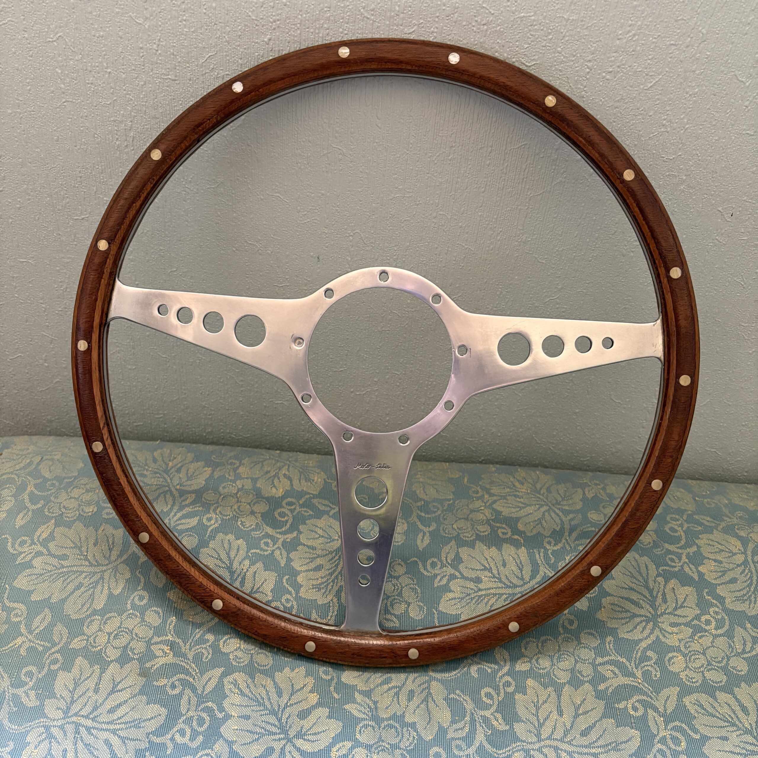 VOLANT PLAT MOTOLITA BOIS DIAMETRE 38CM A SAISIR