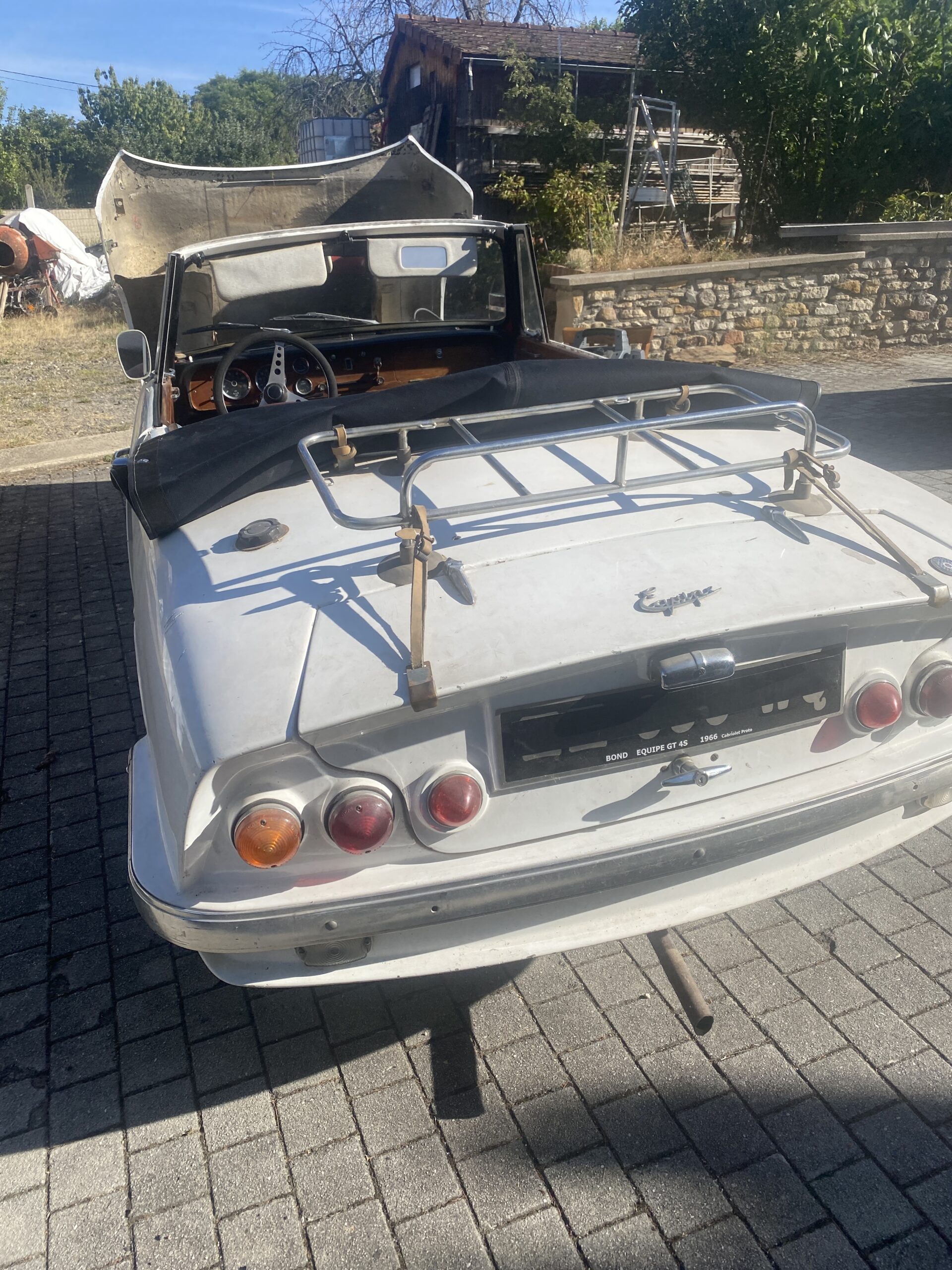 BOND EQUIPE GT4S Cabriolet