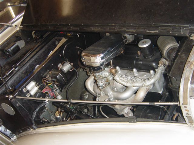 TRIUMPH ROADSTER TR 2000 de 1949